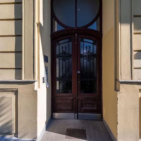 Lite 1Br Near Metro & Center By Hm Appartement Wenen Buitenkant foto