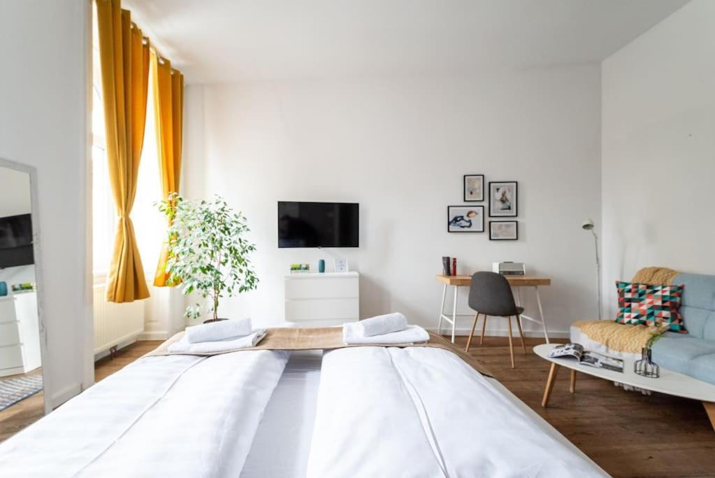 Lite 1Br Near Metro & Center By Hm Appartement Wenen Buitenkant foto