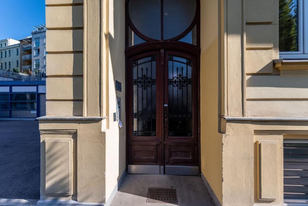 Lite 1Br Near Metro & Center By Hm Appartement Wenen Buitenkant foto